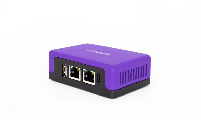 Firewalla Purple — kompaktowy firewall domowy